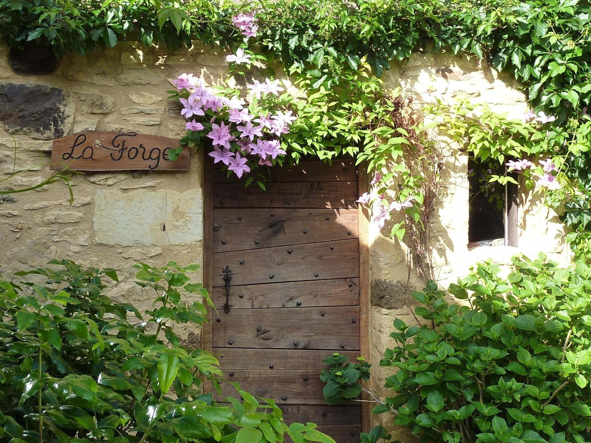 Domaine De Cournet Haut, A 17Th Century Property Set On A Calm, Idyllic Domain With Pool, Tennis, Bikes And More Les Vauries ภายนอก รูปภาพ