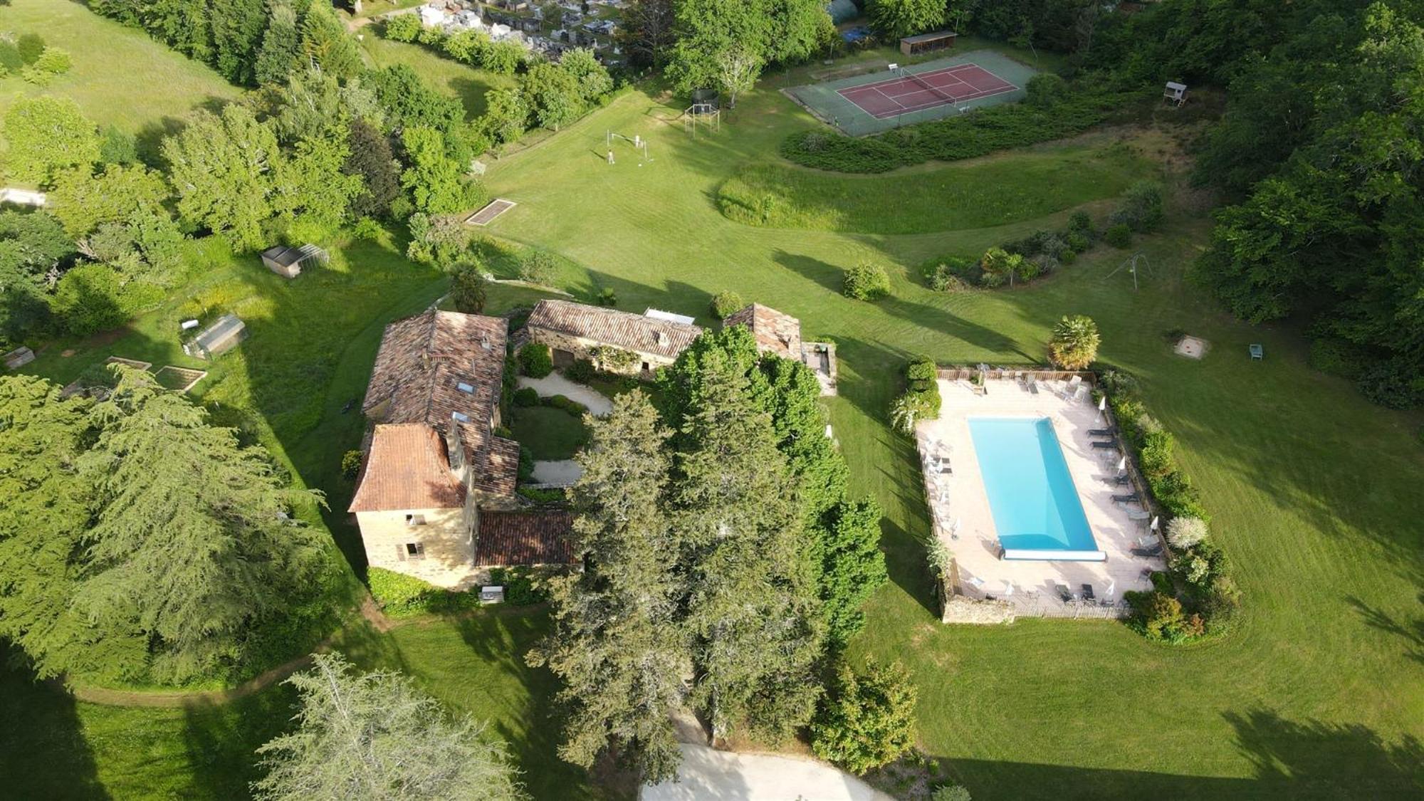 Domaine De Cournet Haut, A 17Th Century Property Set On A Calm, Idyllic Domain With Pool, Tennis, Bikes And More Les Vauries ภายนอก รูปภาพ