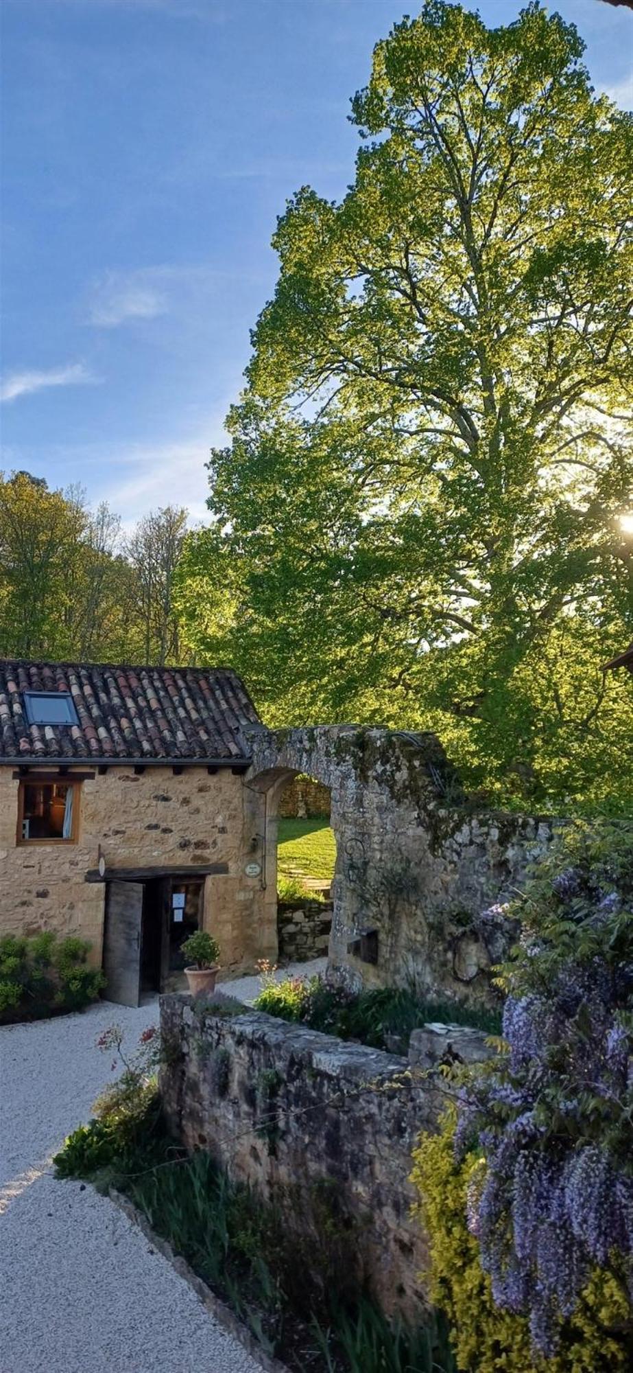 Domaine De Cournet Haut, A 17Th Century Property Set On A Calm, Idyllic Domain With Pool, Tennis, Bikes And More Les Vauries ภายนอก รูปภาพ