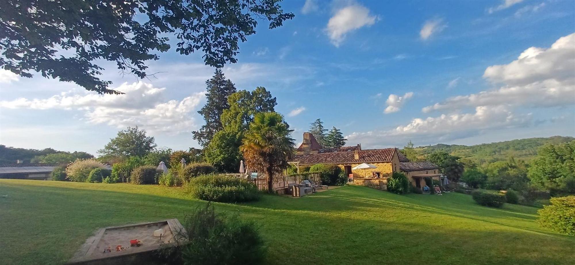 Domaine De Cournet Haut, A 17Th Century Property Set On A Calm, Idyllic Domain With Pool, Tennis, Bikes And More Les Vauries ภายนอก รูปภาพ